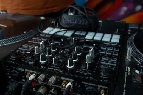 Casa do Hip Hop recebe Feira de Arte Urbana em celebração ao Dia Mundial do Hip Hop