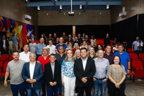 Prefeitura lança ‘Programa da Boa Visão’ com foco inicial em 27 mil crianças
